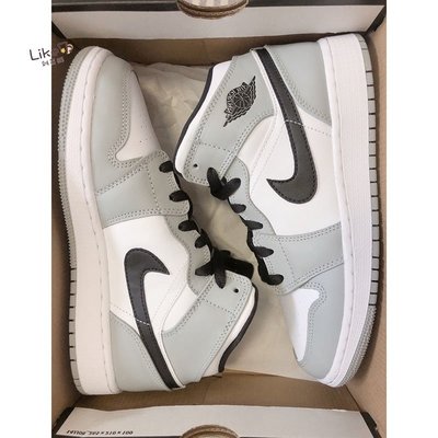 【正品】日本Jordan 1 Mid Light Smoke Grey (Gs)籃球鞋 運動鞋 554725-09現貨