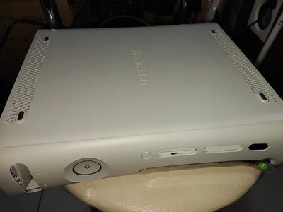 微軟 microsoft XBOX360 三紅 單主機無其他配件 可過電 光碟可進退 零件機
