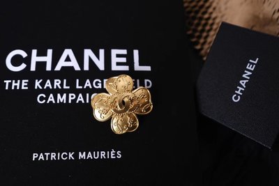 N2V*VINTAGE* CHANEL vintage Chanel 超級罕有絕品美物葡萄藤藤蔓四葉草雙C胸針 少見美物