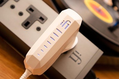 【麇囷音響】英國 iFi Audio iPower X 電源供應器 交換式電源 變壓器 主動降躁 超低躁訊 公司貨