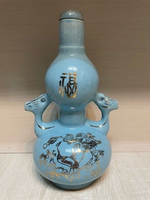 葫蘆造型空酒瓶 早期空酒瓶 （會滲水）純擺飾 花瓶 插花瓶 擺件 葫蘆造型擺件 居家裝飾 二手 （瓶身傾斜福字這一邊）