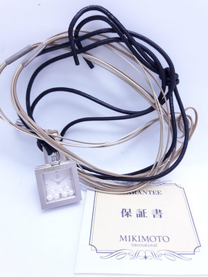 MIKIMOTO禦木本7顆小珍珠石英錶,項鍊錶--附黑色繩索