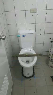 台南市 高雄 隔間修改 浴室修改 衛浴翻新 衣櫥訂做 店面裝潢 裝修 天花板 輕鋼架 矽酸鈣板隔間