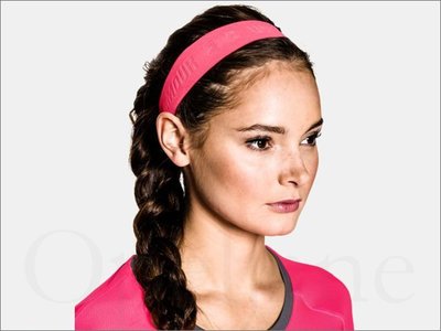 真品 Under Armour UA安德瑪寬版螢光粉紅色跑步健身瑜伽運動籃球髮圈髮帶頭帶頭箍頭巾吸汗透 愛COACH包包