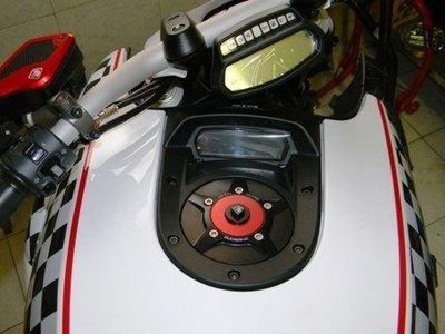 DNS部品 義大利 DUCABIKE Ducati Monster 696 / 796 / 1100 Multistra