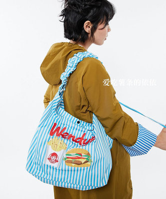 要等 日本專柜 ear PAPILLONNER Wendys合作薯條漢堡手提包購物袋~晴天