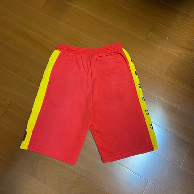 (size XL) Nike Jordan 超帥紅黃色短棉褲 （R1)