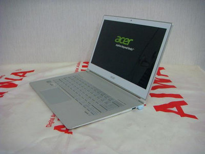 《盛立電腦》Acer S7-391 i5+RAM4G+SSD128G 13.3吋觸控螢幕筆電(1459)(電腦維修服務)