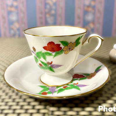 日本香蘭社咖啡杯 高腳咖啡杯 點心盤 彩色草莓紋 花草紋 稀