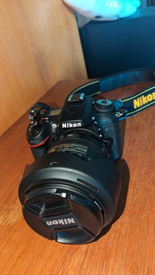 二手Nikon D7100 含AF-S NIKKOR 24-120mm鏡頭