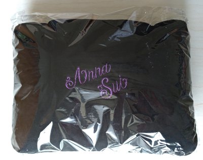 Anna Sui 迷魅花漾旅行兩用頸枕 抱枕 U型枕