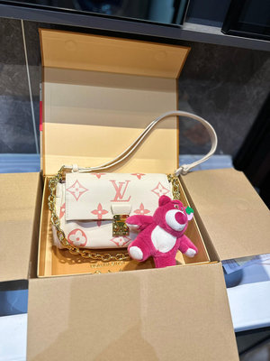 【二手】折疊禮盒 LV新款|春日草莓牛奶 Favorite 嗲的嘞~ 2023