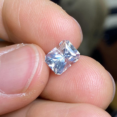 【台北周先生】天然白色藍寶石 3.64克拉 罕見鑽石白 收藏級 頂級完美IF 火光強閃 乾淨透美