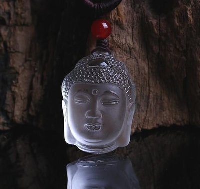 佛藝館   白水晶佛像 神像 南無本師釋迦牟尼項鍊 法像莊嚴 掛繩款（GA-0260）