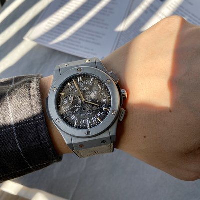 HU*BLOT经典橡胶牛皮表带手表 耐磨精钢圓盤男錶 商務多功能石英錶