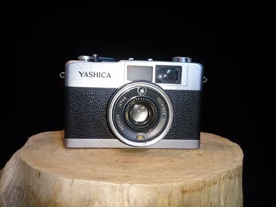 【石在好玩】 YASHICA 古董相機