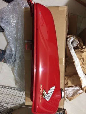 極稀少經典日本全新紅色HRC dream 50 Honda 本田 CB 重型機車油箱/重型機車零件/新竹市可面交