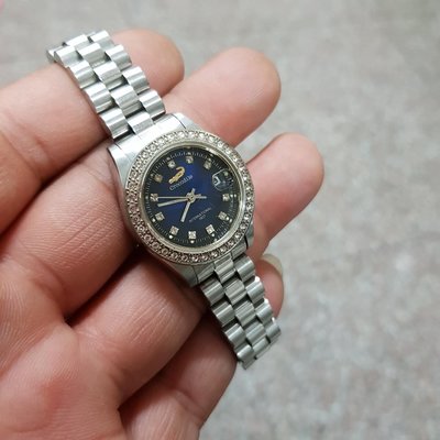 世界名錶 Crocodile 原裝 女錶＜實心錶帶＞ 全不銹鋼 漂亮 ＜鑽圈圈＞實在好錶 可遇不可求 推一下 27mm 手圍17.5  F6