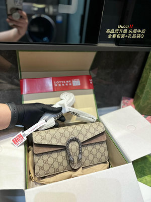 【二手包包】Gucci 鉆扣酒神包 真香 最近心心念念的Gucci酒神 新款Get簡直不要太好看，新的虎頭B NO195277