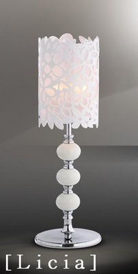 [Licia]法式浪漫LED桌燈/設計師的燈/花朵透光燈罩/LED桌燈