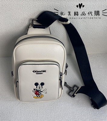 北美精品代購 美國直郵 COACH CM026 蔻馳新款 迪士尼聯名款 米奇 豎款男士胸包 肩背包 單肩後背包 男女通用 附購證