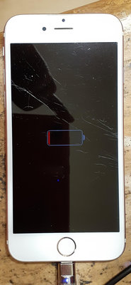 蘋果 APPLE iPhone6S 6S 64G 只有測試一直充電畫面 品相規格如圖 狀況: 刮傷 不開機 零件機