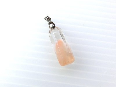 [Disk水晶][粉紅夢幻]稀有粉紅兔毛金字塔水晶柱墜(原礦直接拋光)HJ-35