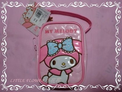 ♥小花花日本精品♥ Hello Kitty Melody可愛精緻好好用愛心格紋可提式造型圖手機包 相機包