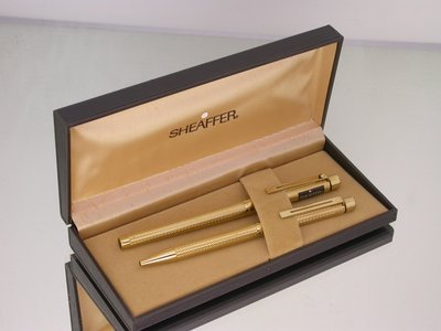 全新品 USA 1980 SHFAFFER西華TARGA系列S100914K包金滾花585F尖鋼筆+原子筆.