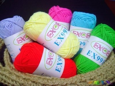 【綺妹手創雜貨】EX991手鉤紗毛線 牛奶棉  56色 每球30元 (玩偶、毛線娃娃、圍巾適用)
