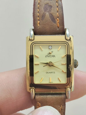 ENICAR英納格品牌，瑞士原裝正品石英ETA女小金錶（包金