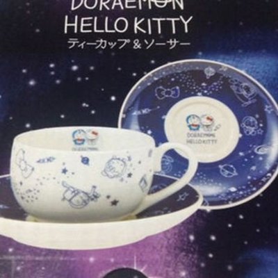 鼎飛臻坊 現貨特價 DORAEMON 哆啦A夢 小叮噹 x 凱蒂貓 KITTY 太空旅行 咖啡杯盤組 日本正版