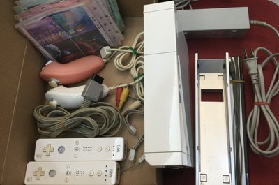 收藏品 Nintendo Wii 主機 RVL-001(JPN) 電源線 接收器 把手 遊戲光碟片 可面交