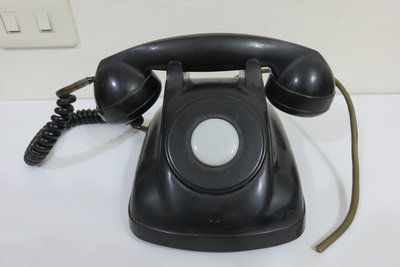 【讓藏】早期收藏老電話分機,外觀完整,超優老古董擺飾,電木電話