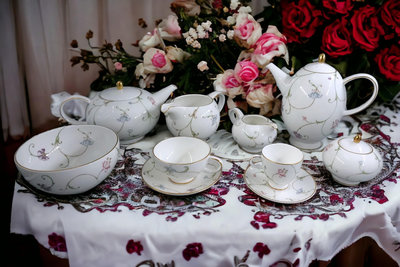 【Sunshine Antiques】Royal Doulton - Mille Fleures 茶/咖啡 F.82-1
