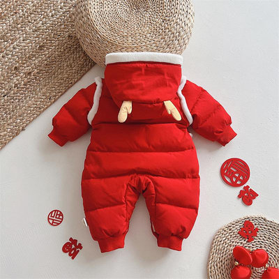 韓系嬰兒羽絨服連體衣寶寶拜年服加厚加絨外出保暖新年裝滿月百天