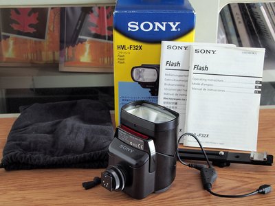 經典收藏二手 原廠SONY HVL-F32X 閃光燈組(SONY DSC - R1 類單眼相機專用)