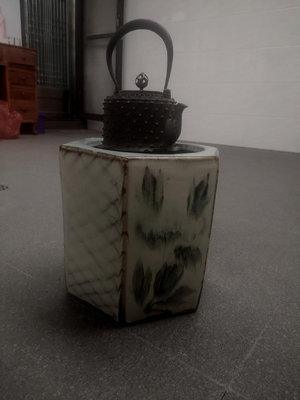 日本陶瓷火缽 六方火缽缸 全品 対角26.5 重9斤 標價出