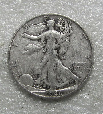 美國1946年S版行走女神半美元銀幣，含銀90%，重12.5