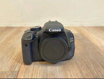Canon 600D (一顆電池) 原廠18〜135mm鏡頭+67mm日本保護鏡
