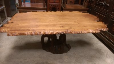 (河東堂)台灣古董傢俱精品，早期牛樟桌