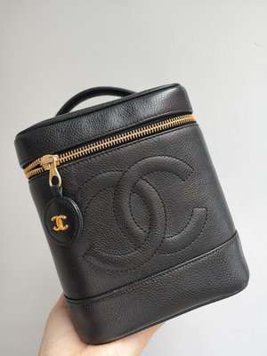 Chanel 荔枝皮化妝箱