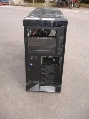 【電腦零件補給站】IBM eServer xSeries 230 伺服器 (熱插拔電源 x1) 硬碟請自備