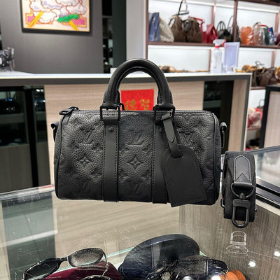 Louis Vuitton LV Keepall 25 Monogram Leather Black ref.722393 - Joli Closet