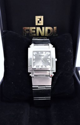 【Jessica潔西卡小舖】SWIS MADE正品時尚FENDI芬迪白色面石英錶,附原裝錶盒及單