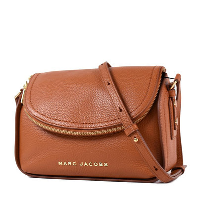 美國正品MARC JACOBS 荔枝紋拉鍊暗層磁吸釦翻蓋斜背包-煙燻棕【現貨】