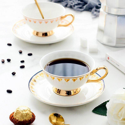 【熱賣下殺價】-歐式ins咖啡杯英式陶瓷咖啡杯碟套裝家用花茶茶杯簡約下午茶帶勺#茶杯#咖啡杯#茶具#杯子