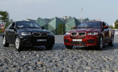 特賣-汽車模型1:18 寶馬 BMW X6 SUV 越野車 合金汽車模型男人禮物收藏 汽車金屬模型 寶馬模型