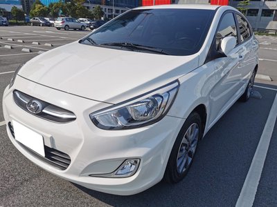 Hyundai Verna 優質代步車 省油省稅省荷包 新手上路超適合