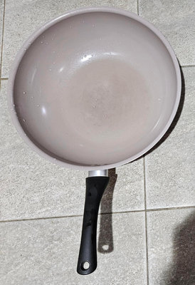 二手 鍋子 炒鍋 平底鍋 煎鍋 沾鍋 粉紅色 不附蓋